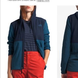 North face mountain hooded jacket